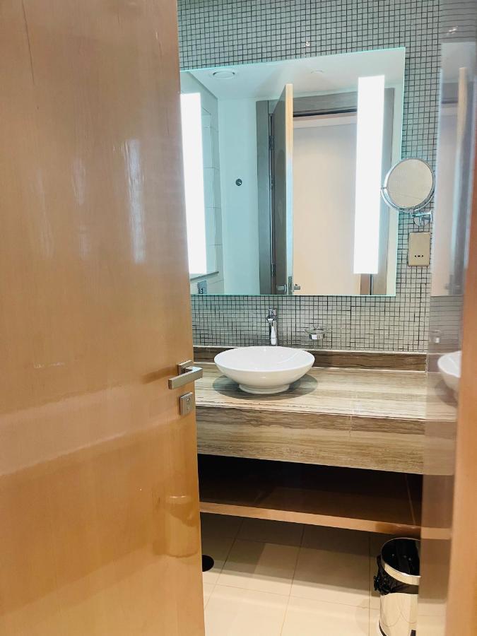 דובאי A3301 Paramount Hotel 5 Star Two Bedroom Burj Khalifa Around מראה חיצוני תמונה